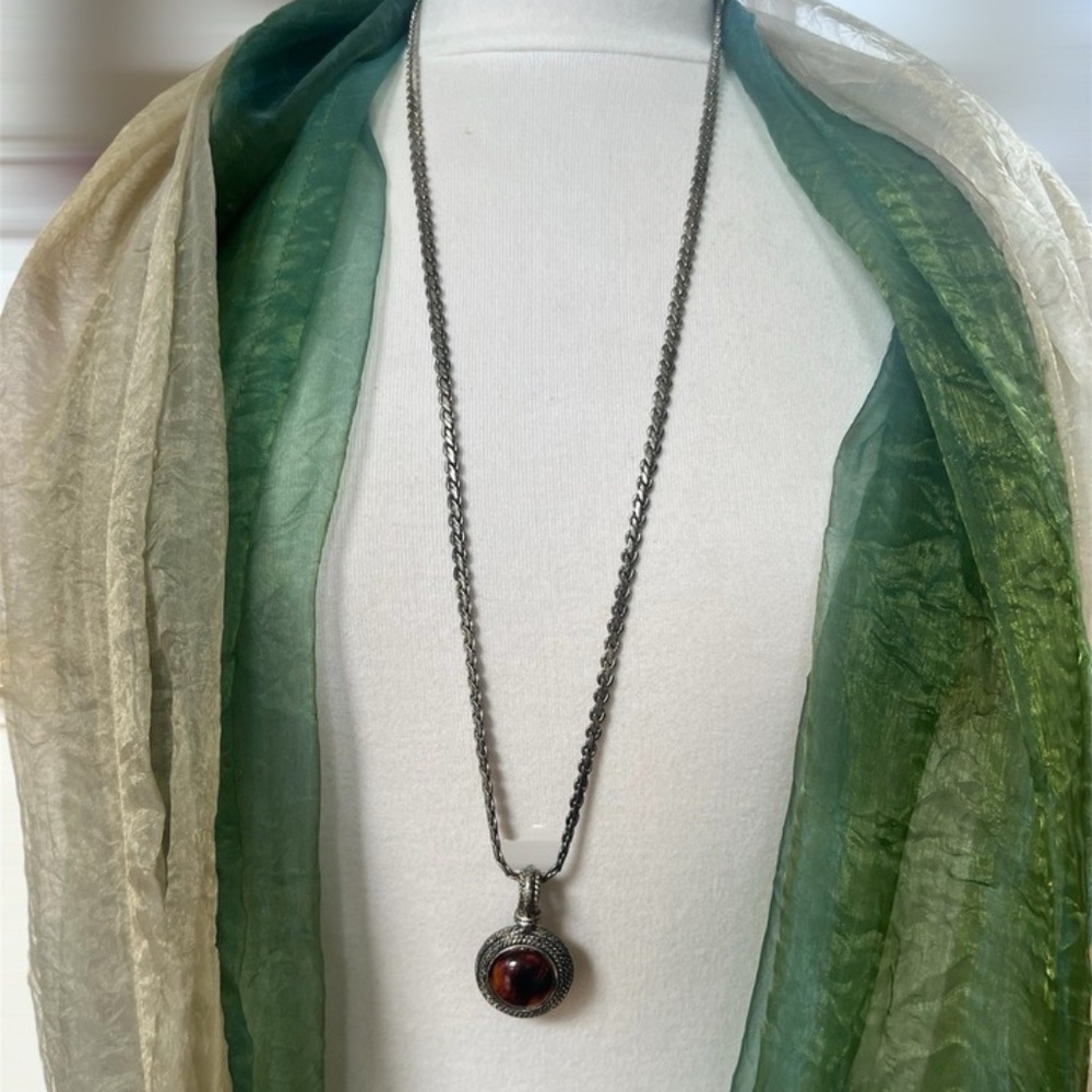 NYCompany Long silver-plated link-style chain with round acrylic coffee stone.!